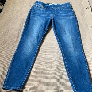 Levi’s 8S pull on skinny Jeans